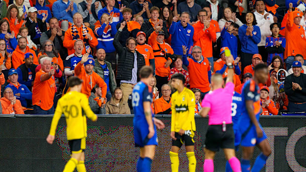 เฮลล์ อิส เรียล ดาร์บี้