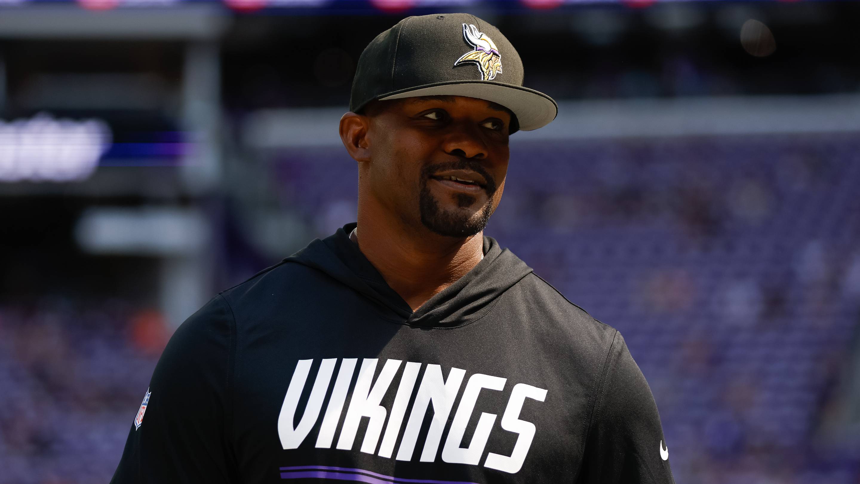NFL Power Rankings entering Week 6: Brian Flores' Vikings humming, Raiders and Eagles flailing
