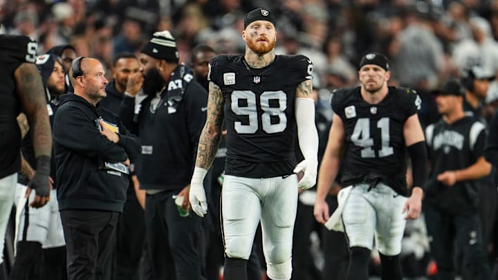 Los Angeles Chargers v Las Vegas Raiders