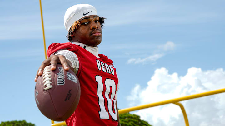 Vero Beach’s Xavier Stinson is on TCPalm's 2025 Super 11 list of top senior recruits across the Treasure Coast.