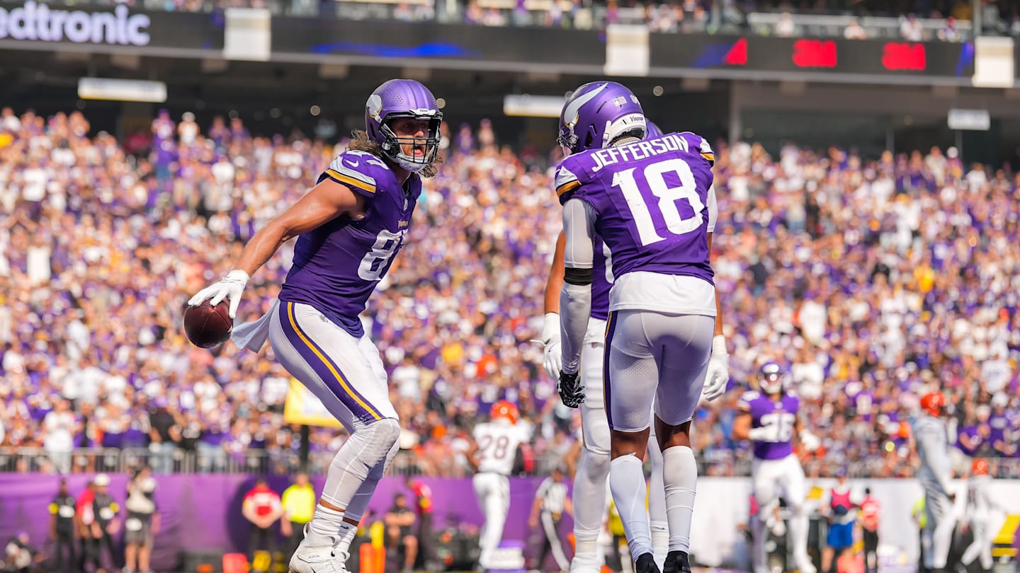 Vikings Show Defensive Promise in 48-10 Win Over Bengals