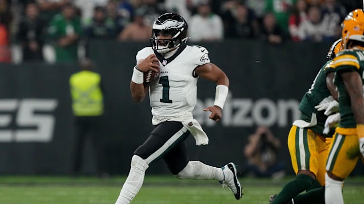 Sep 6, 2024; Sao Paulo, BRA; Philadelphia Eagles quarterback Jalen Hurts (1) during the first quarter against the Green Bay Packers at Neo Quimica Arena. Mandatory Credit: Kirby Lee-Imagn Images