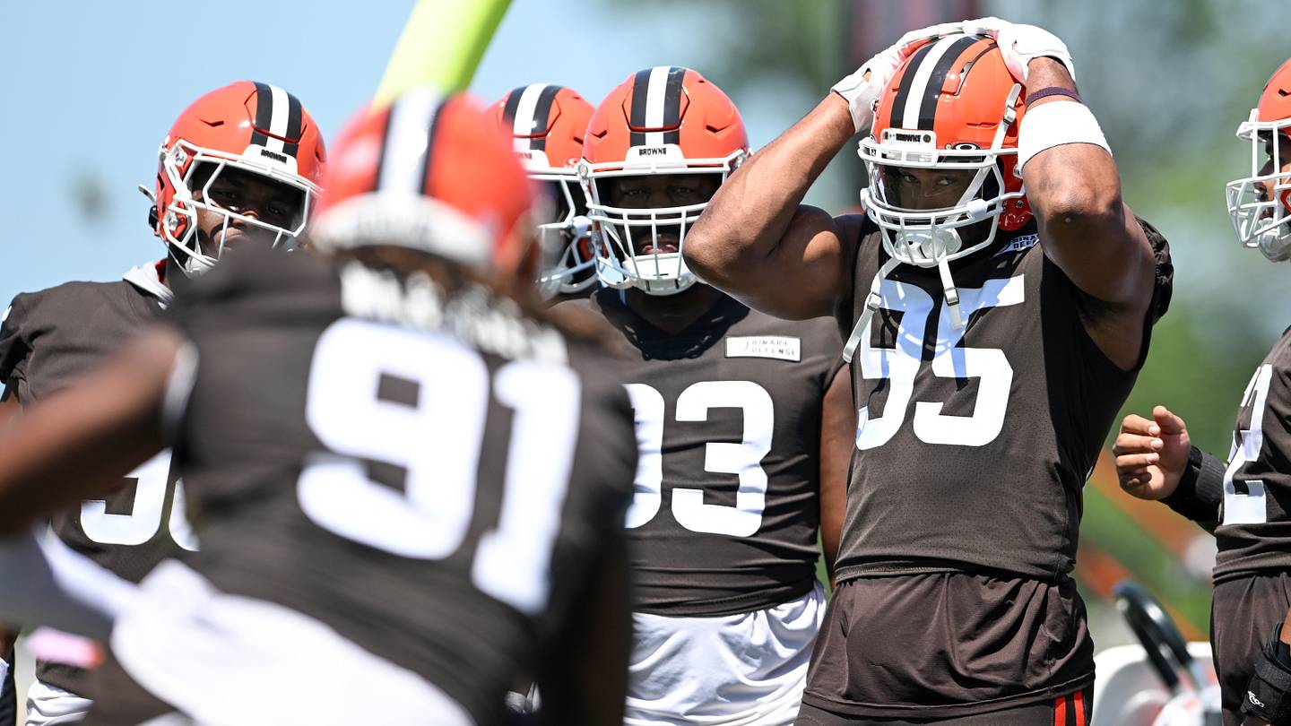Defensive star injured at practice as Browns continue unnerving trend - Vimarsana News