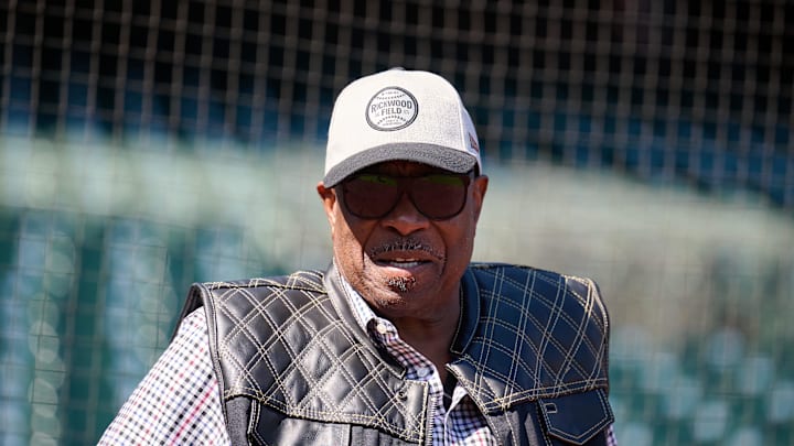 Dusty Baker watches batting practice before a game between the Padres and Giants.