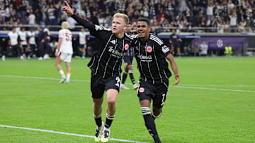 Jonathan Burkardt und Ansgar Knauff im Frankfurt-Trikot