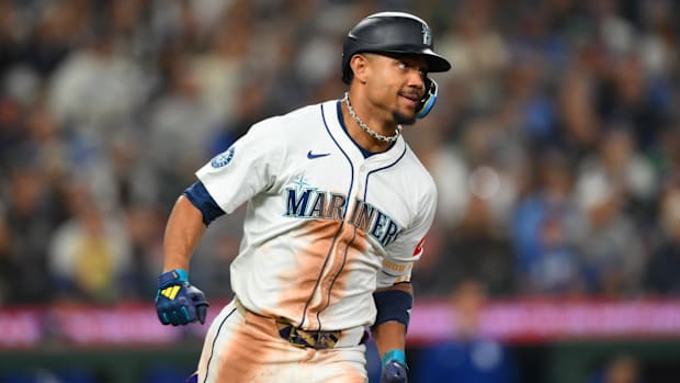 Seattle Mariners center fielder Julio Rodriguez