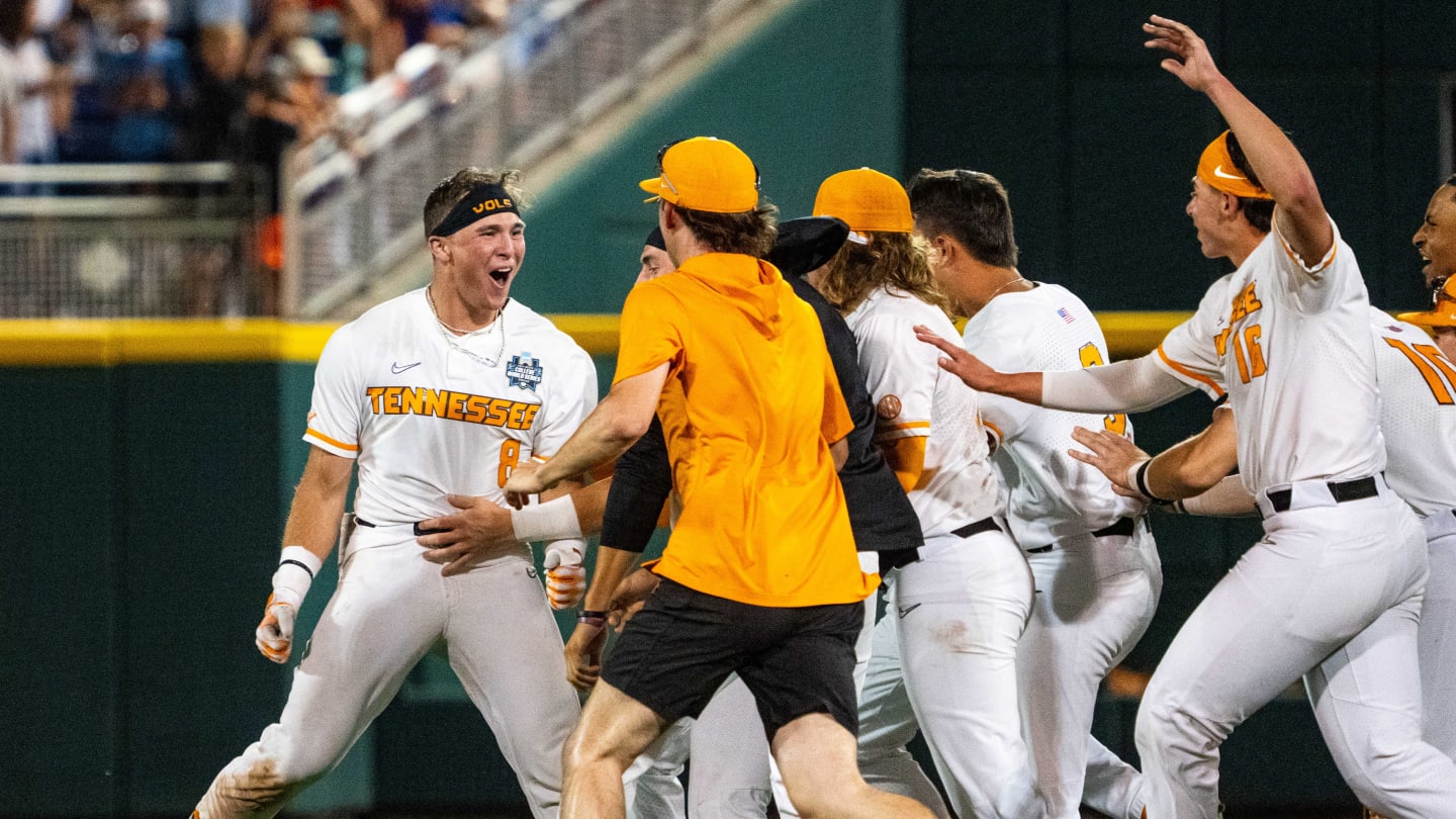 Tennessee Volunteers to Face Off Against North Carolina in College World Series