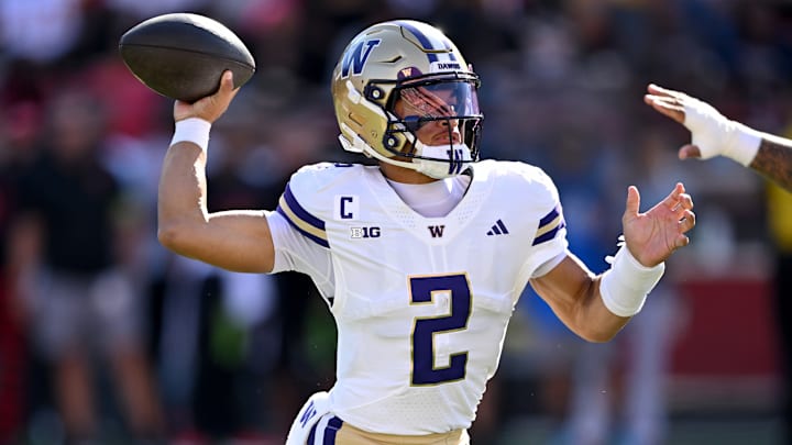 University of Washington quarterback Demond Williams Jr. attempts a pass during the Huskies' 24-20 Week 6 win over the Maryland Terrapins.