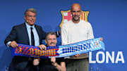 Laporta y Guardiola con Juan Carlos Unzué