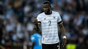 El alemán Rudiger liderará la defensa blanca