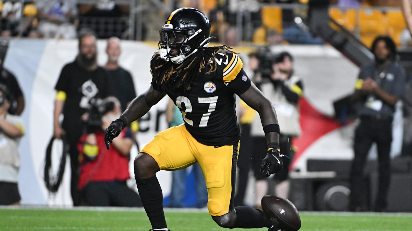 Steelers Sign Veteran RB to 53-Man Roster
