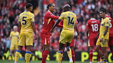Campeão inglês, Liverpool enfrenta o Crystal Palace, campeão da FA Cup