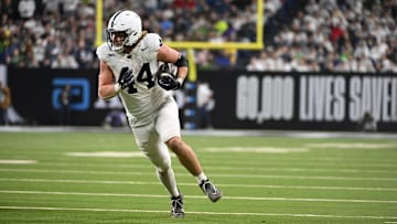 Penn State Nittany Lions tight end Tyler Warren (44)