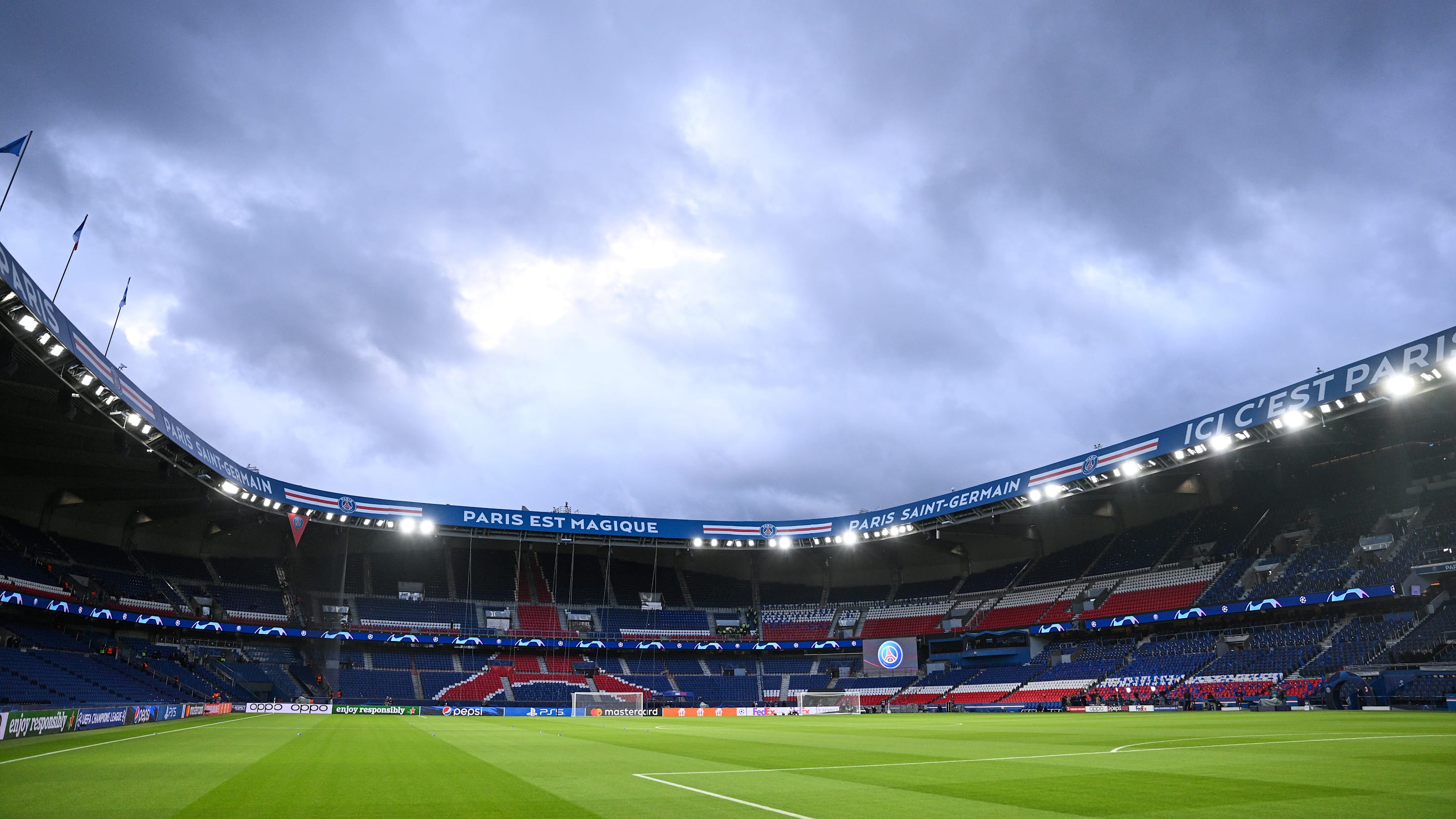 PSG : Nouveau stade, l'énorme dossier que dévoile Jérôme Rothen sur les plans du club après le Parc des Princes