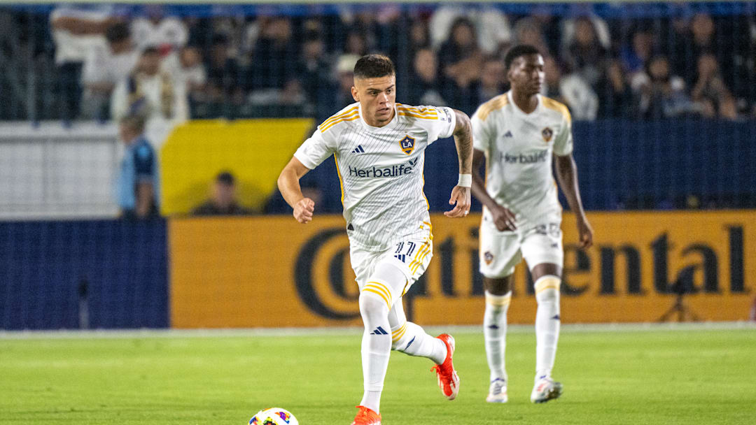 On Saturday, October 19th, Houston Dynamo faced LA Galaxy (2-1) in their final match of the 2024 MLS regular season on Decision Day.