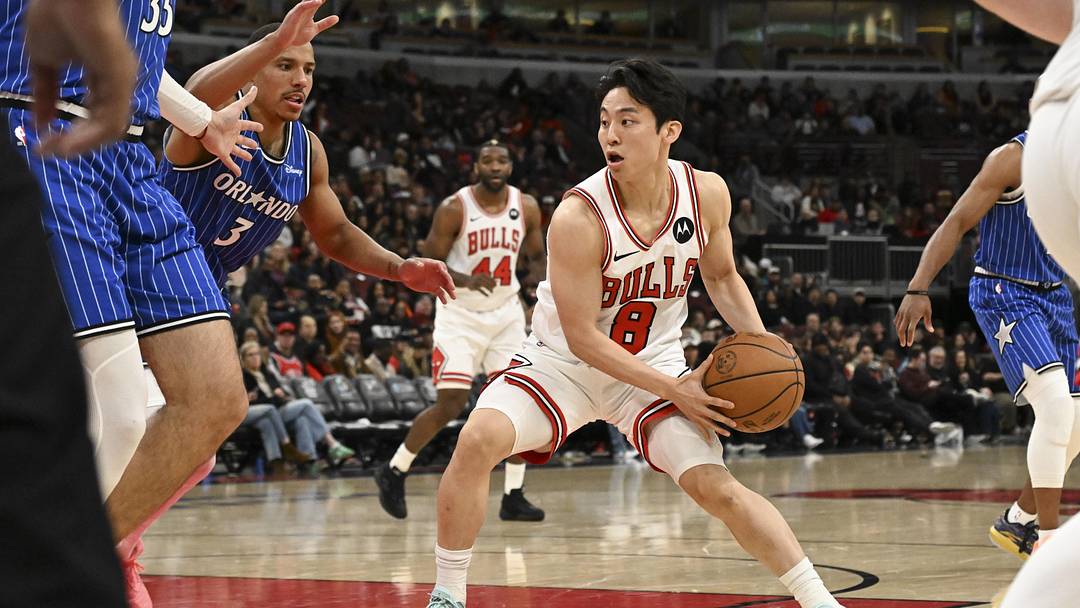 At 5'7", Bulls guard Yuki Kawamura is the league’s shortest player in 2025–26.