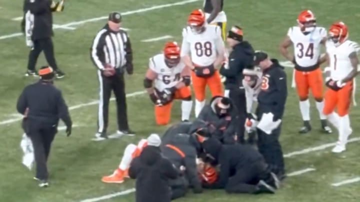 Joe Burrow briefly exited Saturday's game vs. the Steelers after suffering a head injury. Joe Burrow briefly exited Saturday's game vs. the Steelers after suffering a head injury.