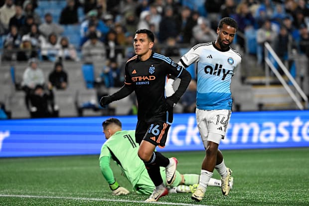 อลอนโซ มาร์ตีเนซ