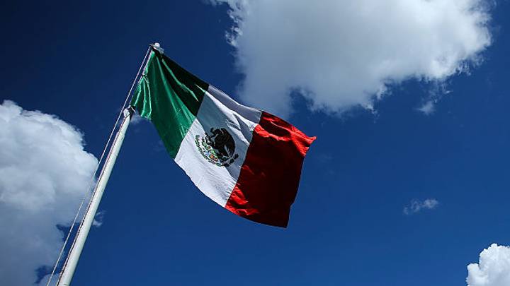 México derrotó a los anfitriones en básquetbol femenil y voleibol varonil