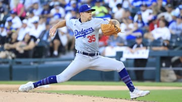 Los Angeles Dodgers v Chicago White Sox