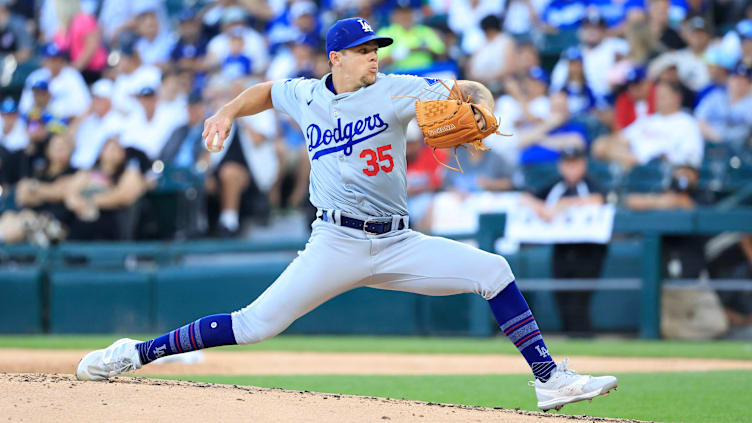 Los Angeles Dodgers v Chicago White Sox