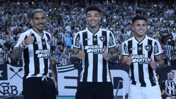 Allan, Igor Jesus e Thiago Almada foram apresentados pelo Botafogo