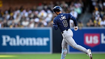 Lowe hit a long-ball Saturday night to help the Rays secure their 4th straight win.