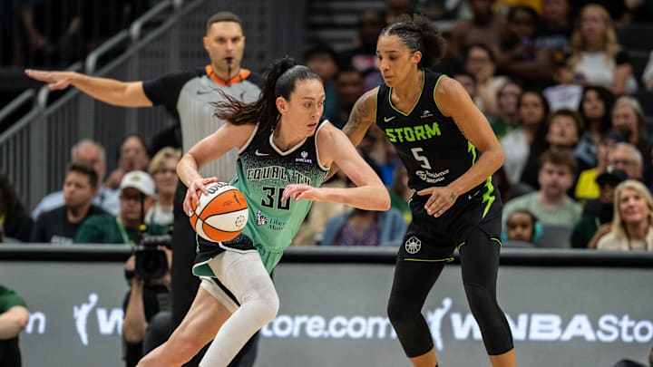 Sep 5, 2025; Seattle, Washington, USA; New York Liberty forward Breanna Stewart (30) dribbles the ball against Seattle Storm forward Gabby Williams (5) during the second half at Climate Pledge Arena. Mandatory Credit: Stephen Brashear-Imagn Images Sep 5, 2025; Seattle, Washington, USA; New York Liberty forward Breanna Stewart (30) dribbles the ball against Seattle Storm forward Gabby Williams (5) during the second half at Climate Pledge Arena. Mandatory Credit: Stephen Brashear-Imagn Images