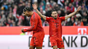 Raphael Guerreiro (r.)