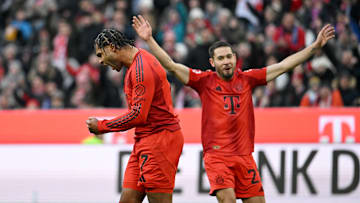 Raphael Guerreiro (r.)