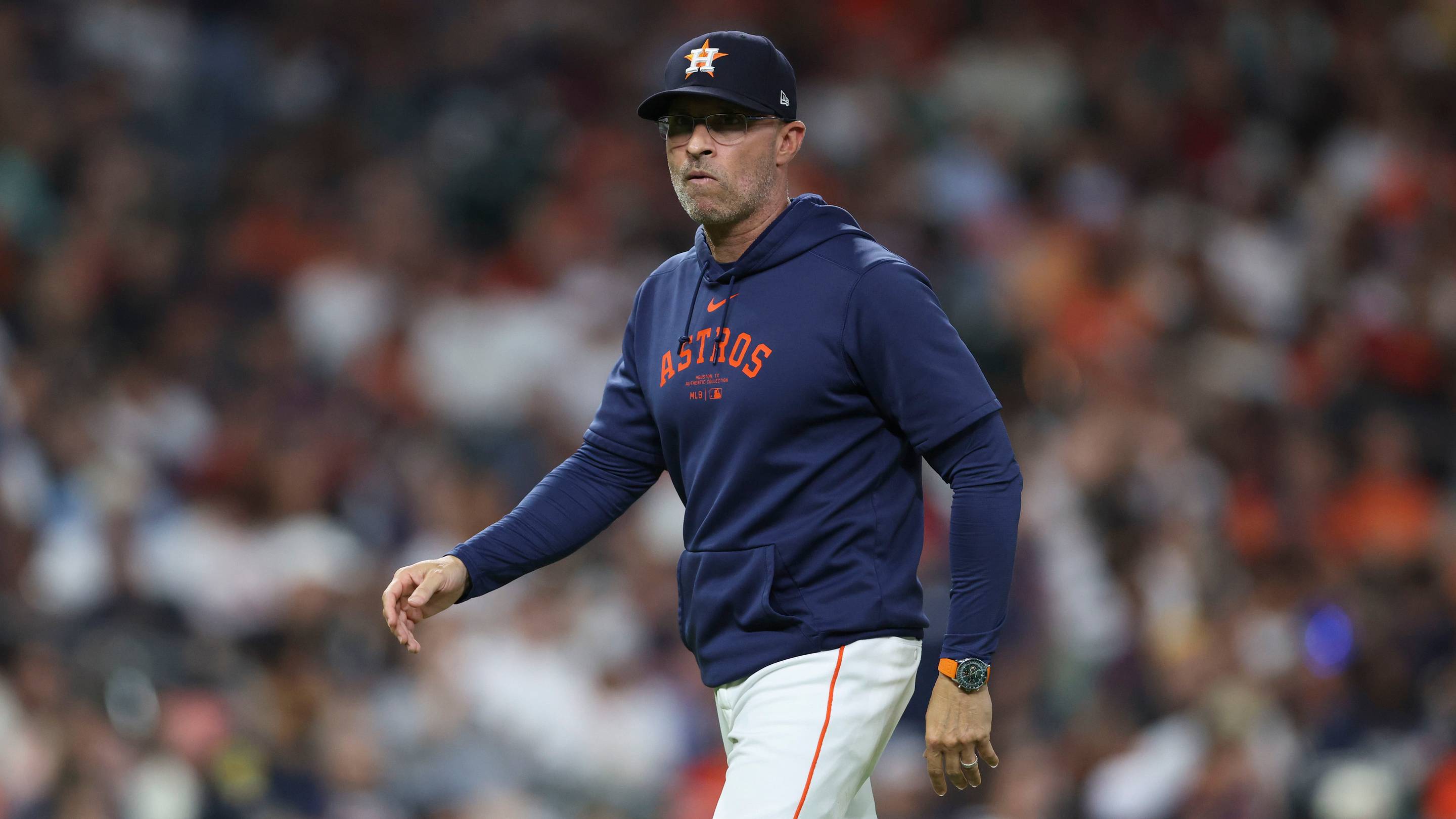 Astros quietly gave Angels another intriguing option in their managerial search