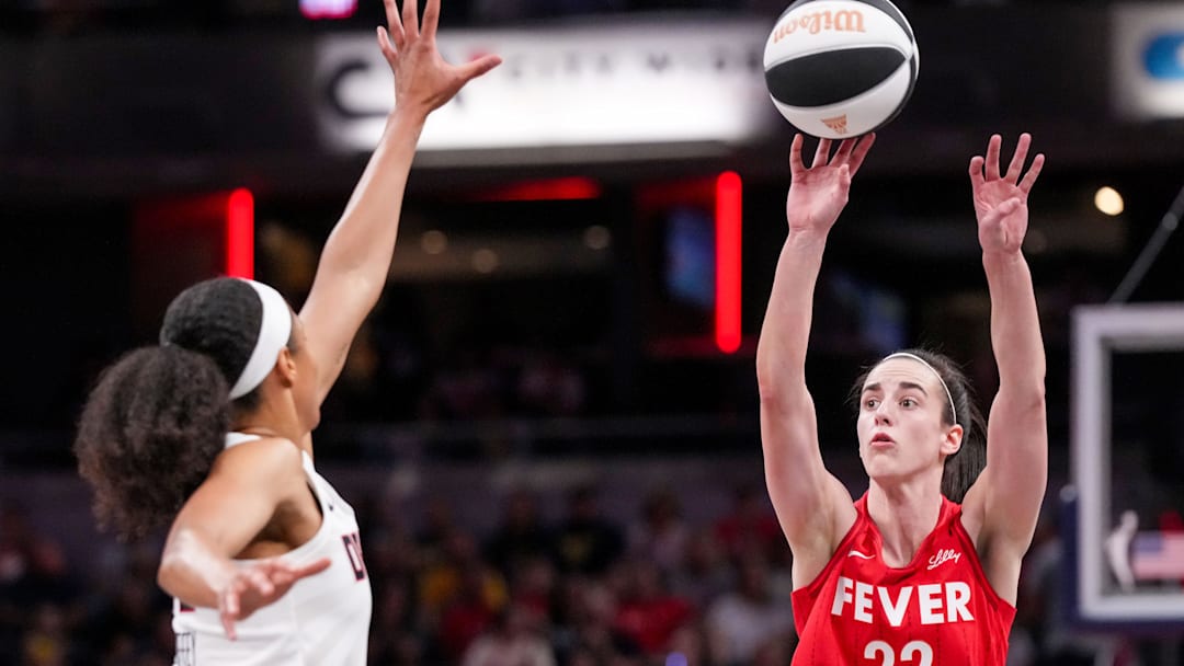 Indiana Fever guard Caitlin Clark (22) shoots the ball Thursday, June 13, 2024, during the game at Gainbridge Fieldhouse in Indianapolis.