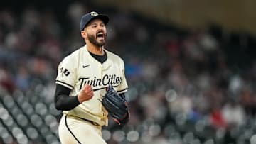 Los Angeles Angels v Minnesota Twins