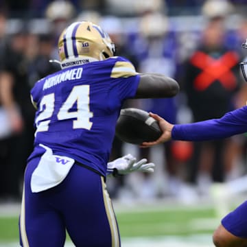 Bet on Washington to win and cover against Boise State on December 13.