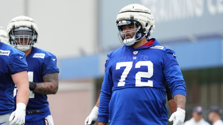 Jul 25, 2024; East Rutherford, NY, USA; New York Giants offensive guard Jermaine Eluemunor (72) practices during training camp at Quest Diagnostics Training Center.  