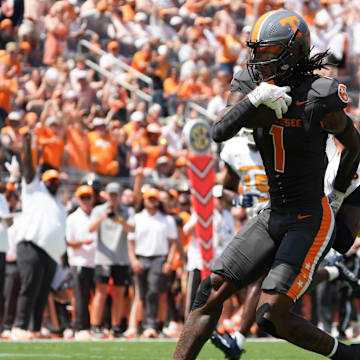 Tennessee wide receiver Dont'e Thornton Jr. (1) runs the ball during a game between Tennessee and Chattanooga, Saturday, Aug. 31, 2024.