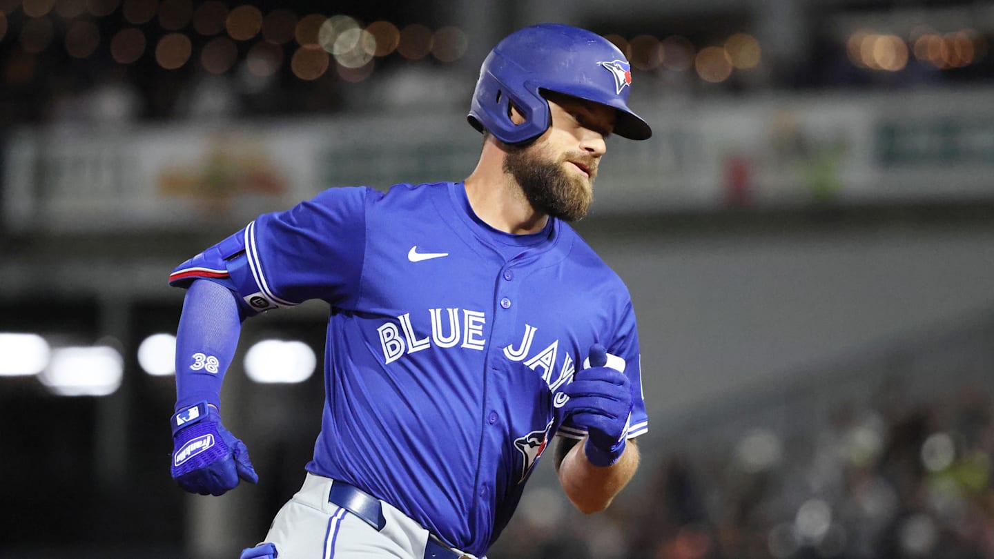 Star Outfielder Returns To Toronto Blue Jays But Surprisingly Out of Lineup