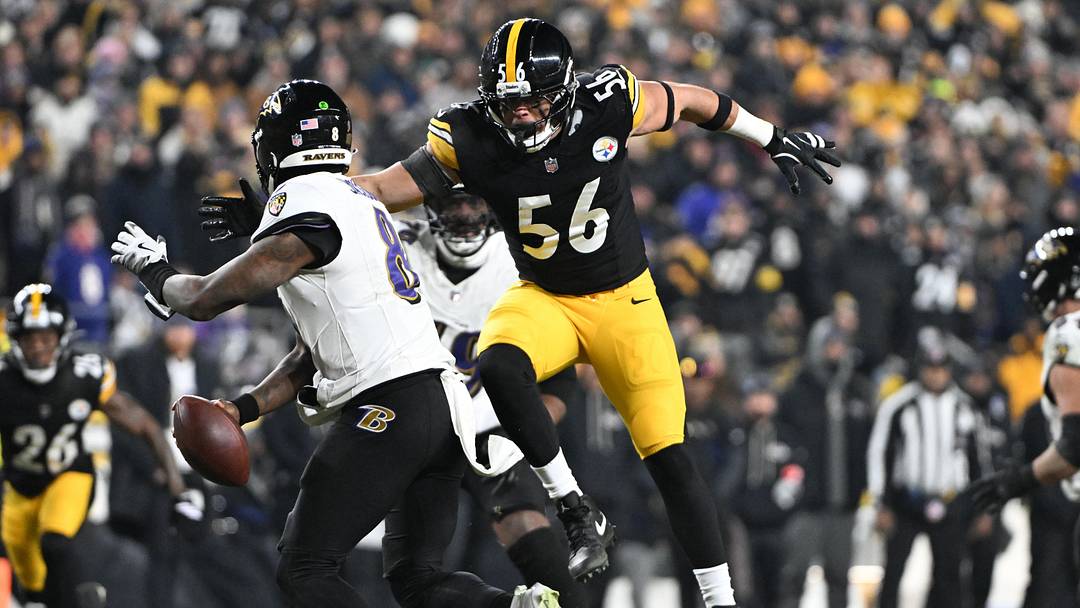 Jan 4, 2026; Pittsburgh, Pennsylvania, USA; Pittsburgh Steelers linebacker Alex Highsmith (56) applies pressure to Baltimore Ravens quarterback Lamar Jackson (8) during the first half at Acrisure Stadium. Mandatory Credit: Barry Reeger-Imagn Images Jan 4, 2026; Pittsburgh, Pennsylvania, USA; Pittsburgh Steelers linebacker Alex Highsmith (56) applies pressure to Baltimore Ravens quarterback Lamar Jackson (8) during the first half at Acrisure Stadium. Mandatory Credit: Barry Reeger-Imagn Images