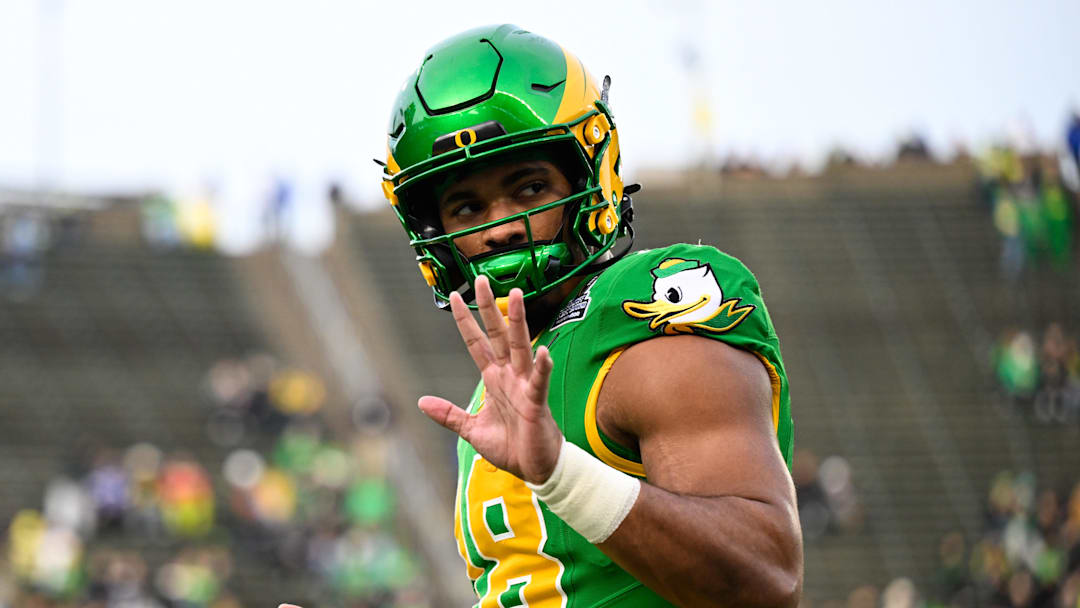 Oregon Ducks tight end Kenyon Sadiq. Mandatory Credit: Troy Wayrynen-Imagn Images