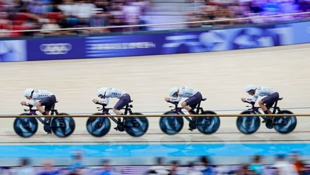 Women bike racers at the Paris 2024 Olympics