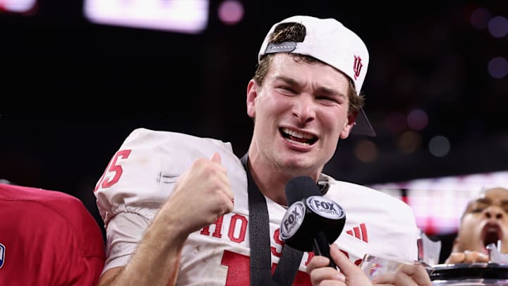 Fernando Mendoza QB Indiana Hoosiers