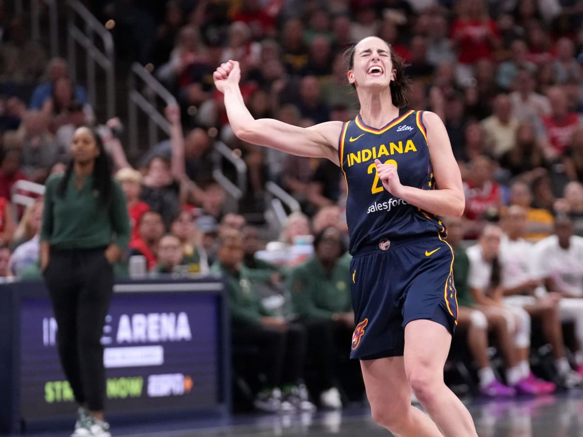 Caitlin Clark Revealed Message About Respect She Received From Referee on  Technical Foul