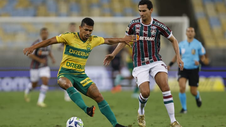 Cuiabá e Fluminense fecham a rodada 18 do Brasileirão.