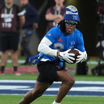 Feb 2, 2025; Orlando, FL, USA; NFC running back Jahmyr Gibbs of the Detroit Lions (26) carries the ball during the 2025 Pro Bowl Games at Camping World Stadium. Mandatory Credit: Kirby Lee-Imagn Images