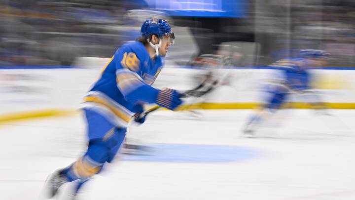 Oct 2, 2025; St. Louis, Missouri, USA; St. Louis Blues center Robert Thomas (18) skates against the Ottawa Senators during the third period at Enterprise Center. Mandatory Credit: Jeff Curry-Imagn Images