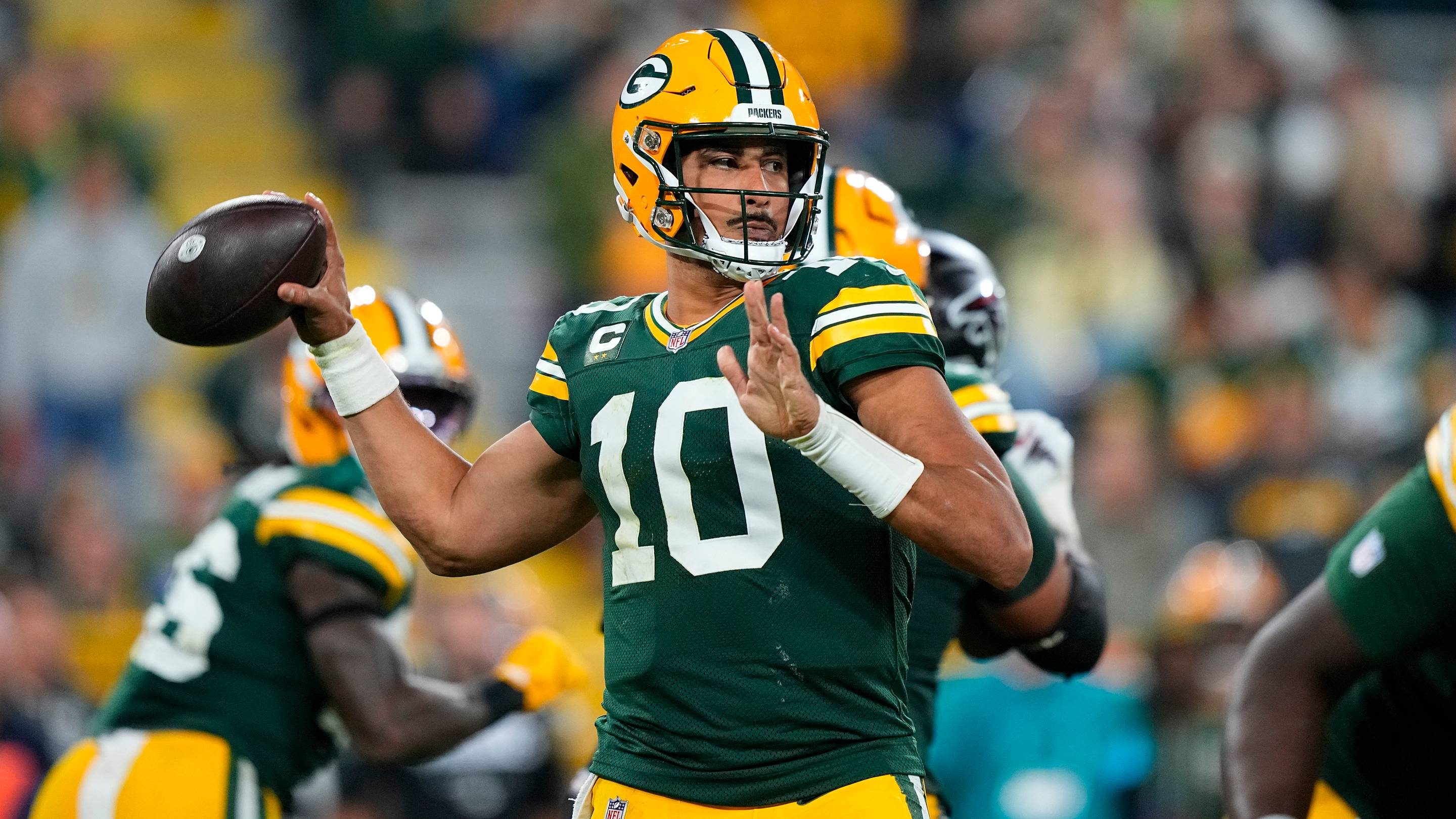 Week 4 DraftKings Lineup: Jordan Love and 2 Packers Pass Catchers Lead This Lineup