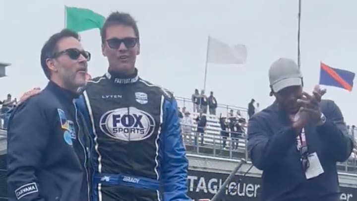 Fans at the Indy 500 were not thrilled to see Tom Brady. 