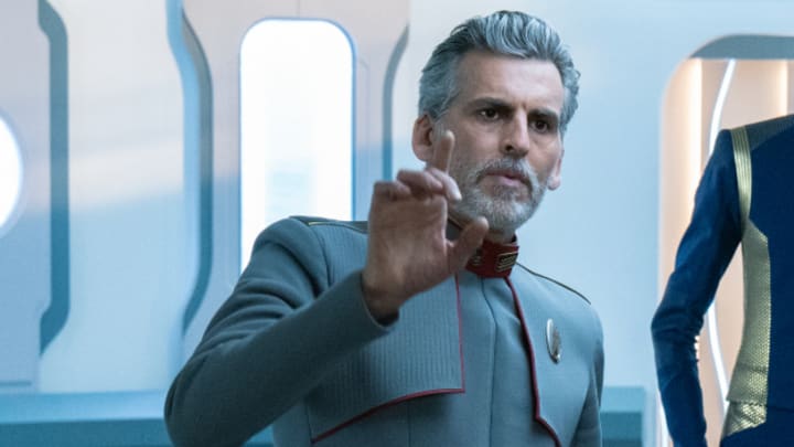 “Scavengers” — Ep#306 — Pictured: Oded Fehr as Admiral Vance, Doug Jones as Saru and Vanessa Jackson as Lt. Willa of the CBS All Access series STAR TREK: DISCOVERY. Photo Cr: Michael Gibson/CBS ©2020 CBS Interactive, Inc. All Rights Reserved.