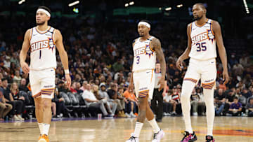 Los Angeles Lakers v Phoenix Suns