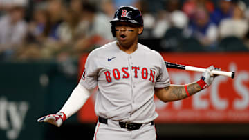 Devers conectó doble para salir de su mala racha ofensiva 